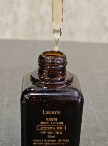 سرم روشن کننده و ضدلک لاسانته